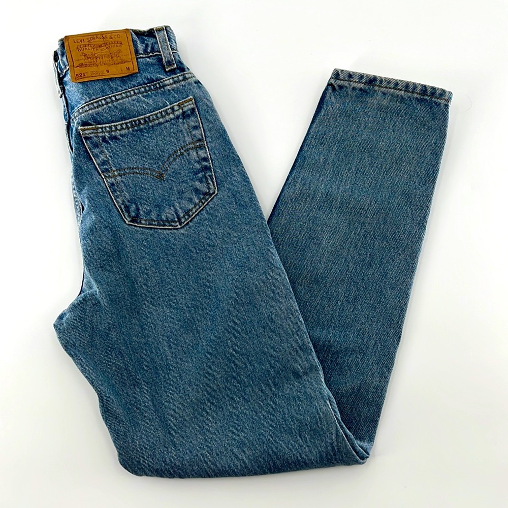 Vintage Levi's 521 Tapered Fit Tapered Leg - Medium Wash - 6 Med